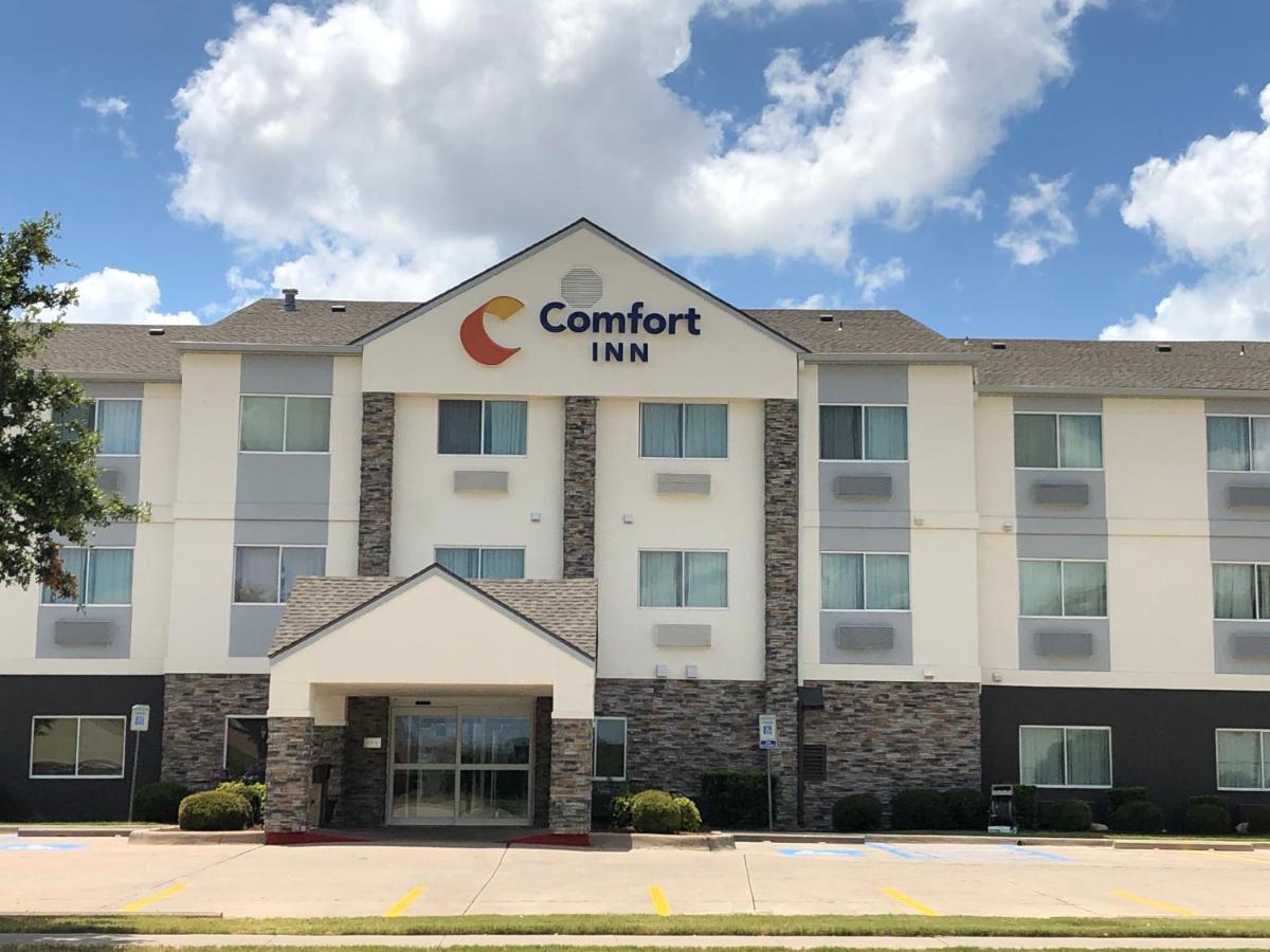 Comfort Inn Wichita Falls Near University Exterior photo
