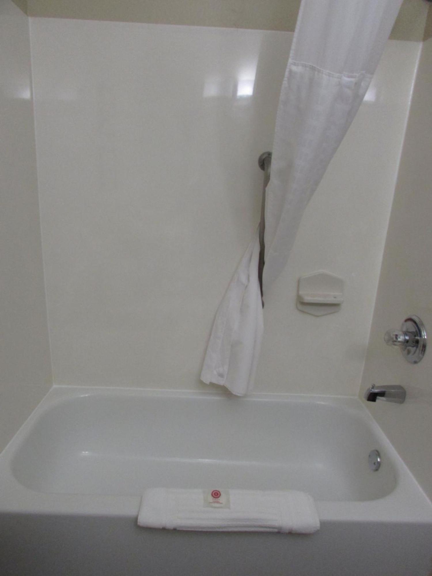 Comfort Inn Wichita Falls Near University Room photo
